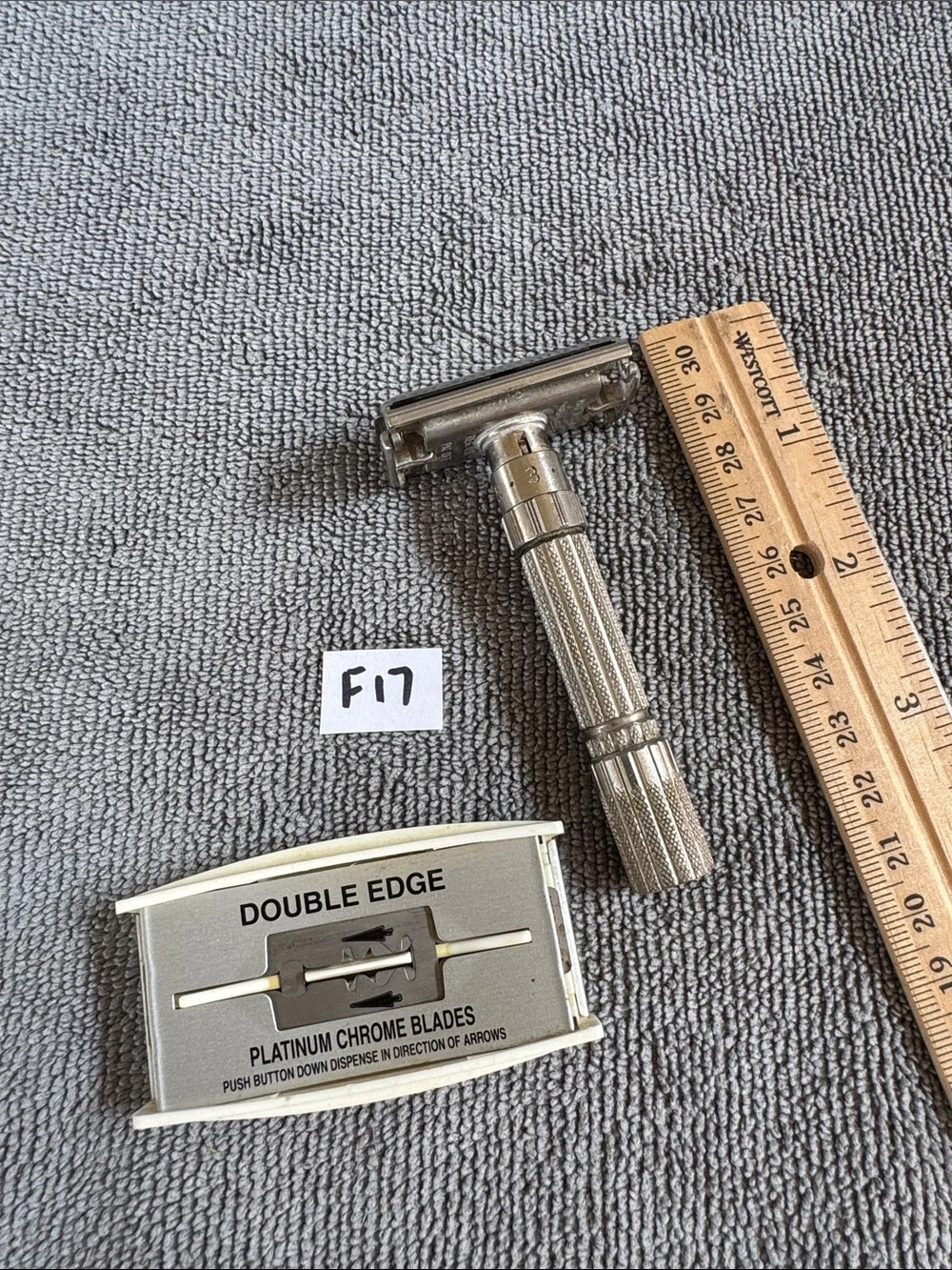 Vintage Gillette Slim Double Edge Adjustable Safety Razor and Blades